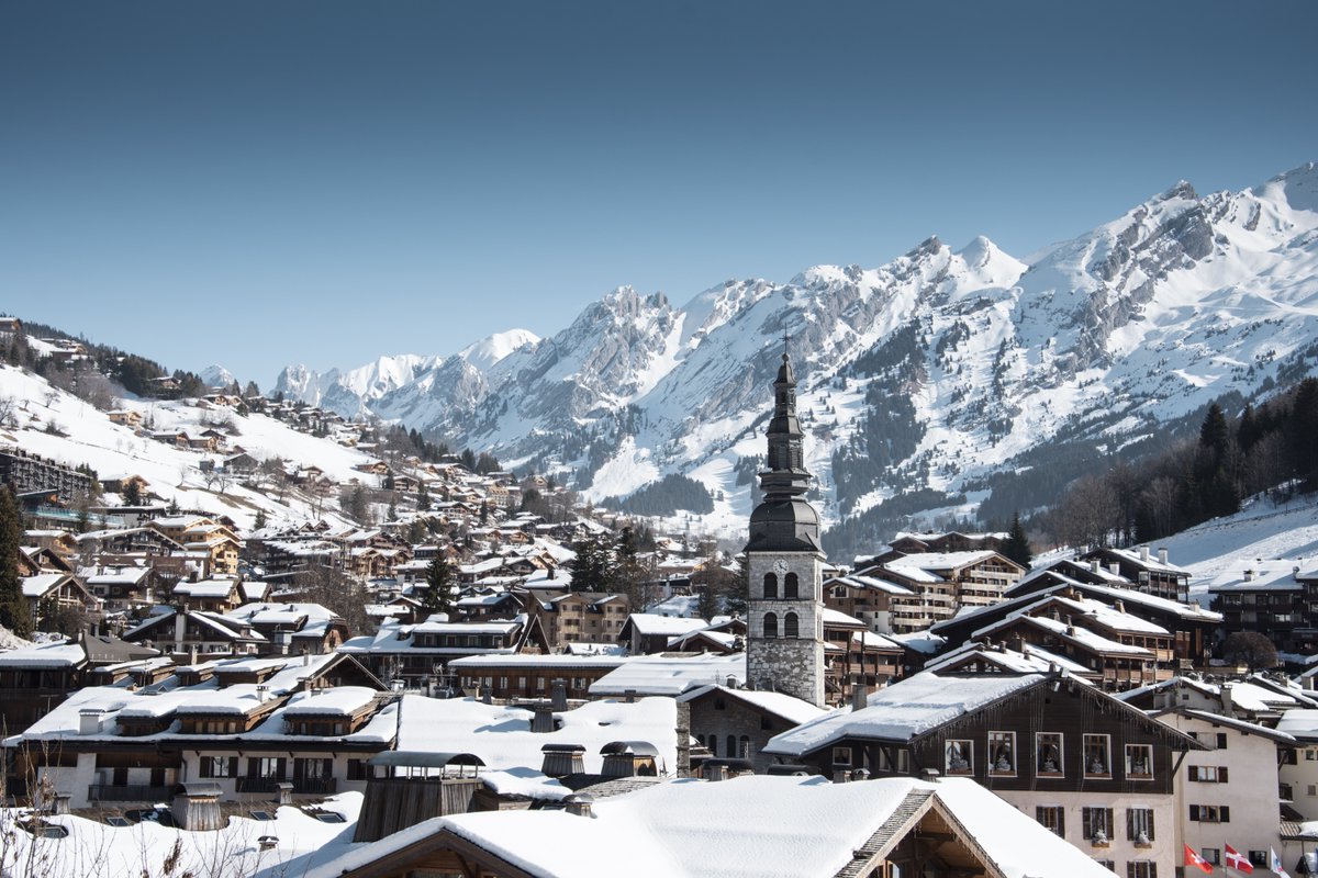LaClusaz's tweet photo. Soucieux de l’impact du trafic routier sur l’#environnement, #LaClusaz lance sa communauté de #covoiturage sur #MOVICI 🚗 Une solution pratique pour se rendre en station ❄️ Rejoignez-nous ici > https://t.co/TRSJJc4srN &amp; gagnez des forfaits de #ski https://t.co/x6uncMDwog