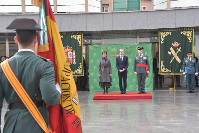 interiorgob's tweet photo. La primera mujer en dirigir la @guardiacivil ha tomado hoy posesión de su cargo. ¡Enhorabuena @Maria2Gamez!

“Vas a ser el faro de todas las mujeres que ya te acompañan dentro del Cuerpo y de todas aquellas que seguirán tu ejemplo en el futuro”, le ha dicho el ministro https://t.co/nIBaKMzXZn