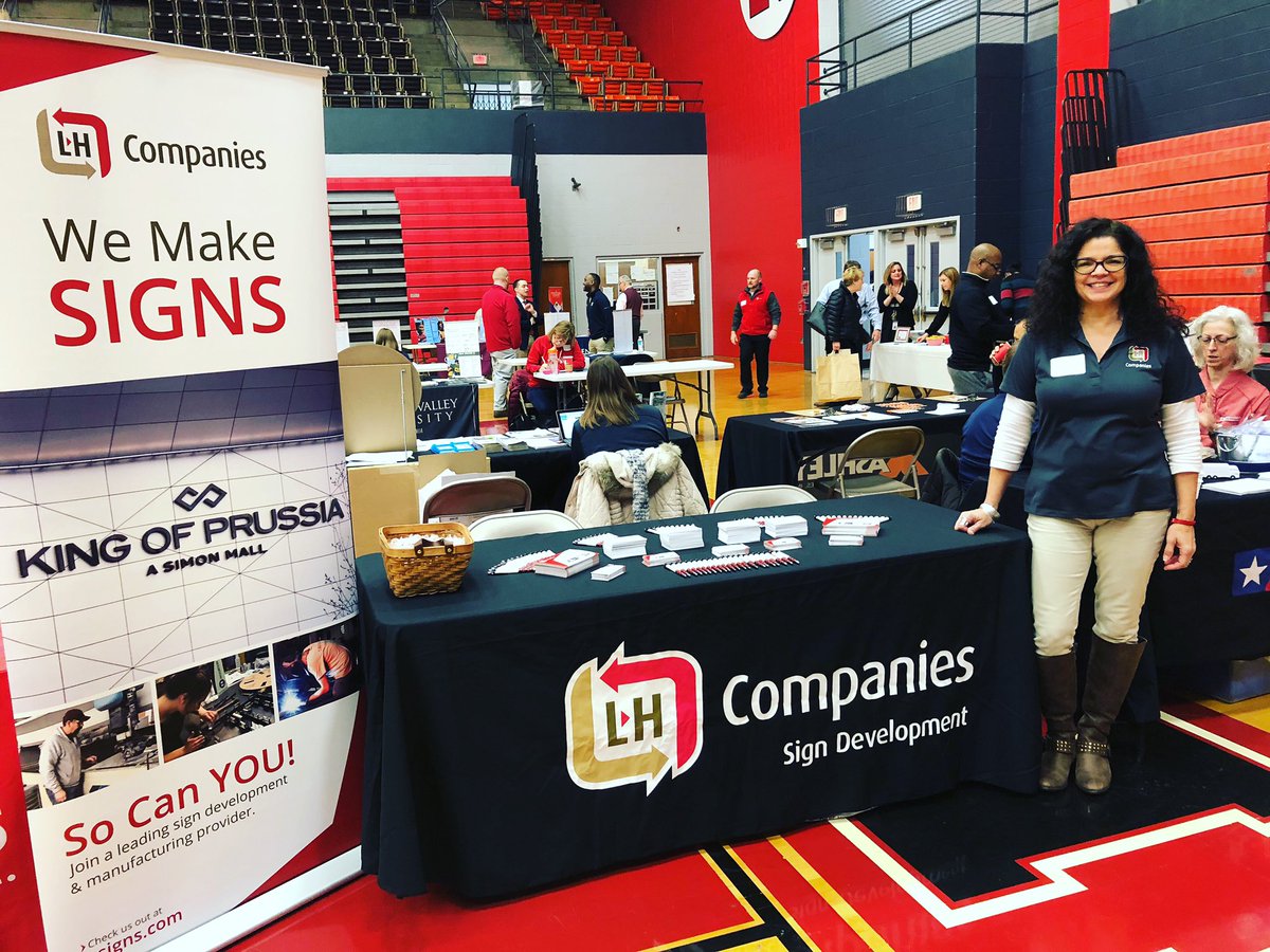 LHCompanies's tweet photo. All set up! Don’t forget to stop by to see Jenny today at the Reading High School, Geigle Gym, for the RHS Career Resource Fair from 7:30AM-2:30PM. #ReadingHighSchool #RHS #CareerFair #NewCareer #Internships #Reading https://t.co/SXHxy7F6gO