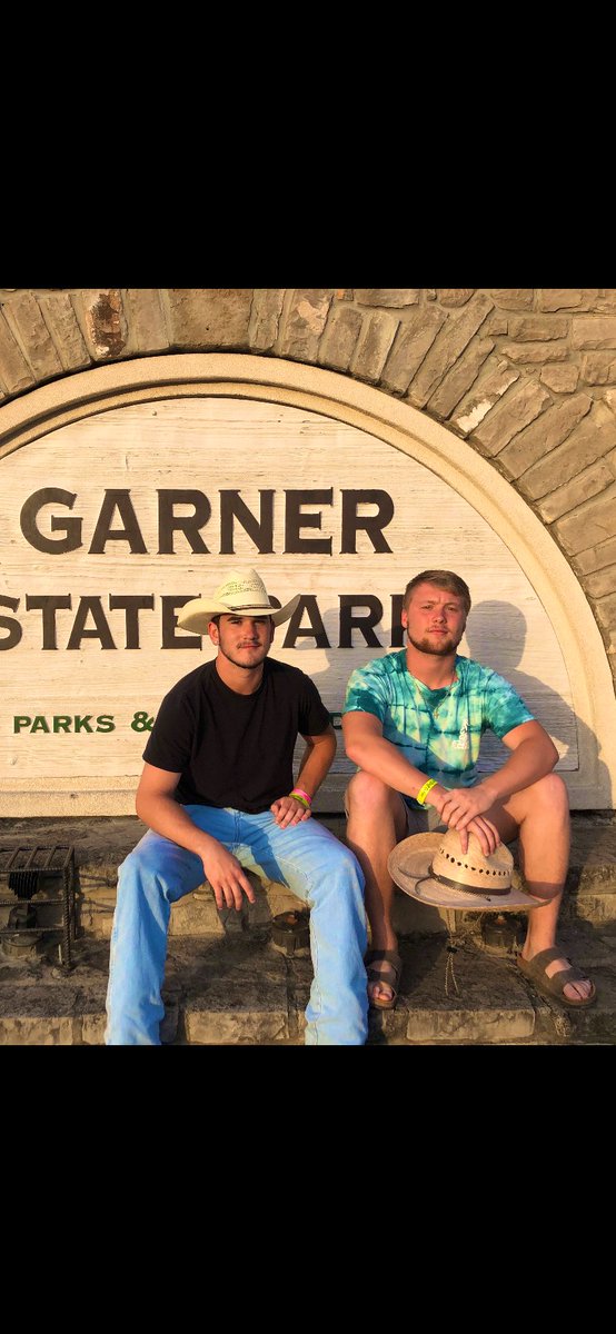 rodney_howard52's tweet photo. Happy birthday to a real ass friend, love you bro💯 https://t.co/sZpAzilAia