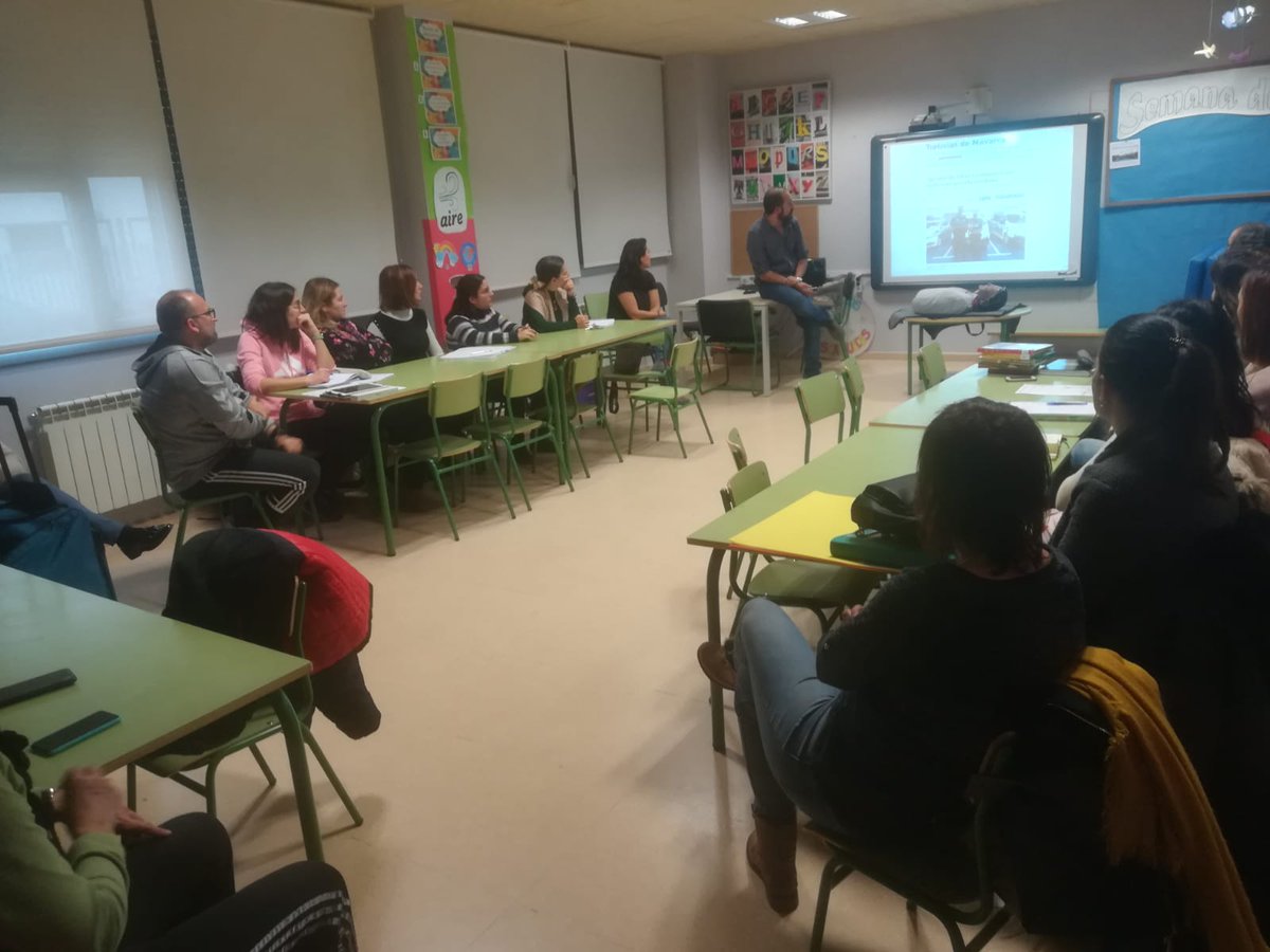 CFIE_PALENCIA's tweet photo. EL CRA Campos de Castilla @5ESPIGAS comprometido con la formación en soporte vital básico infantil, seminario SALUD ESCOLAR: NUTRICIÓN Y PRIMEROS AUXILIOS.
#innovaCyL #formaciónCyL
@educacyl https://t.co/4nxjKfCSog