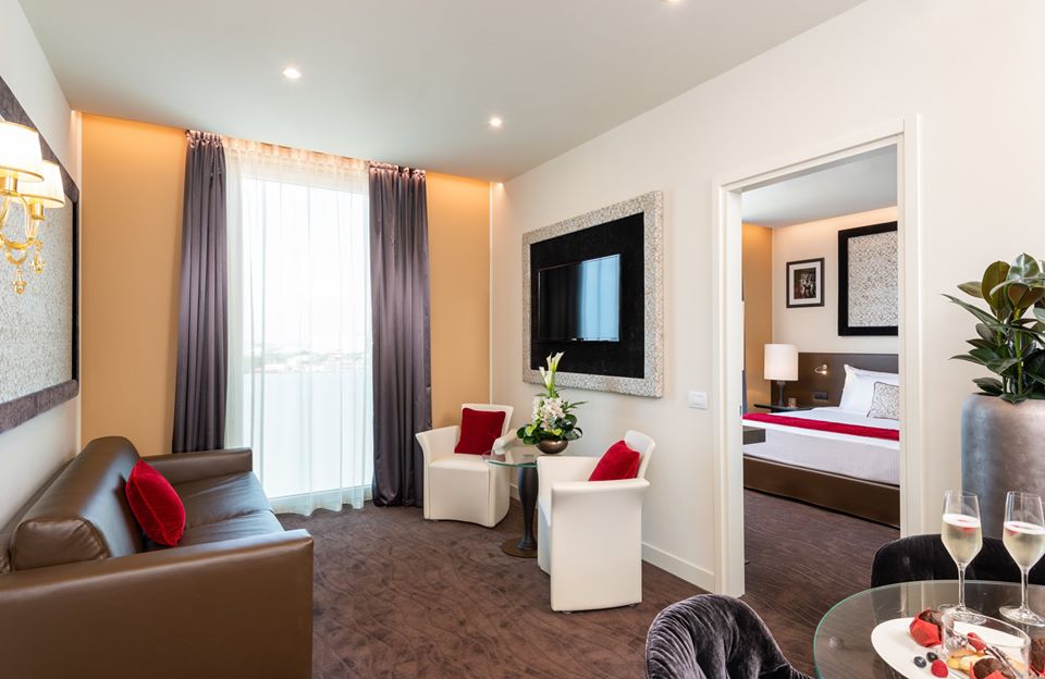 leonardoroyalve's tweet photo. This is what it looks to wake up at Leonardo Hotel.
Simply beautiful. ✨

Book your stay: https://t.co/gKkJL3mvP9 https://t.co/n6XuDHCkrI
