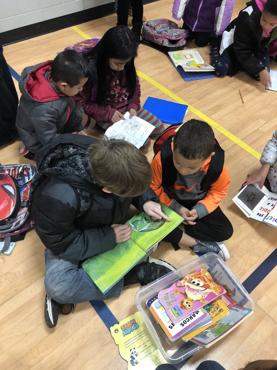 caldwellk11's tweet photo. Kinders and 3rd grade start their day reading in the gym! When do you get your reading time in? 😊#doitthelearningway https://t.co/yhCbgtnvhO