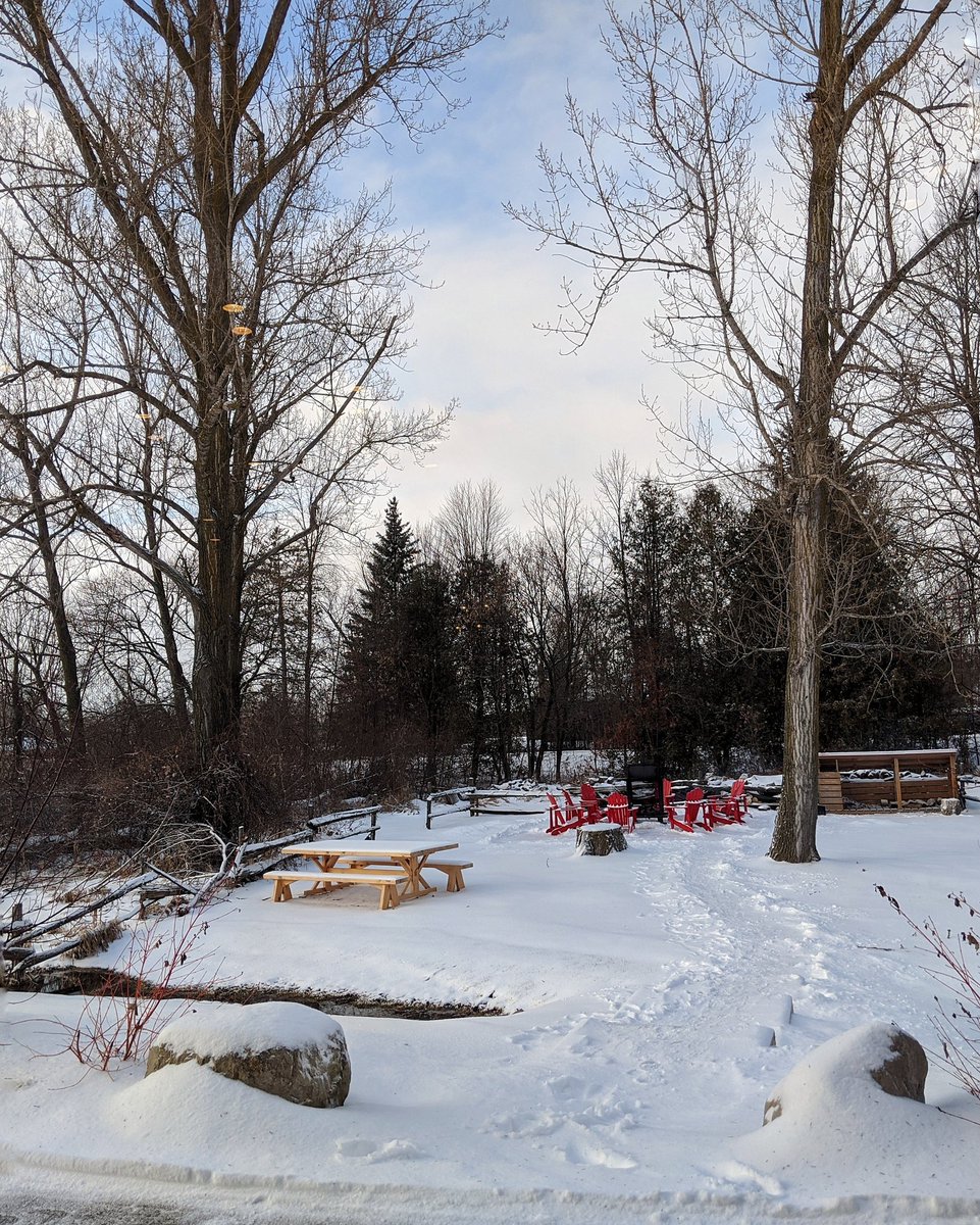 Strathmere1979's tweet photo. Come on down, the weather's fine (when you're by the fire...) 🔥

#myretreat #myStrathmere #ottawaspa #ottawaeats https://t.co/HmM9e1mKw2