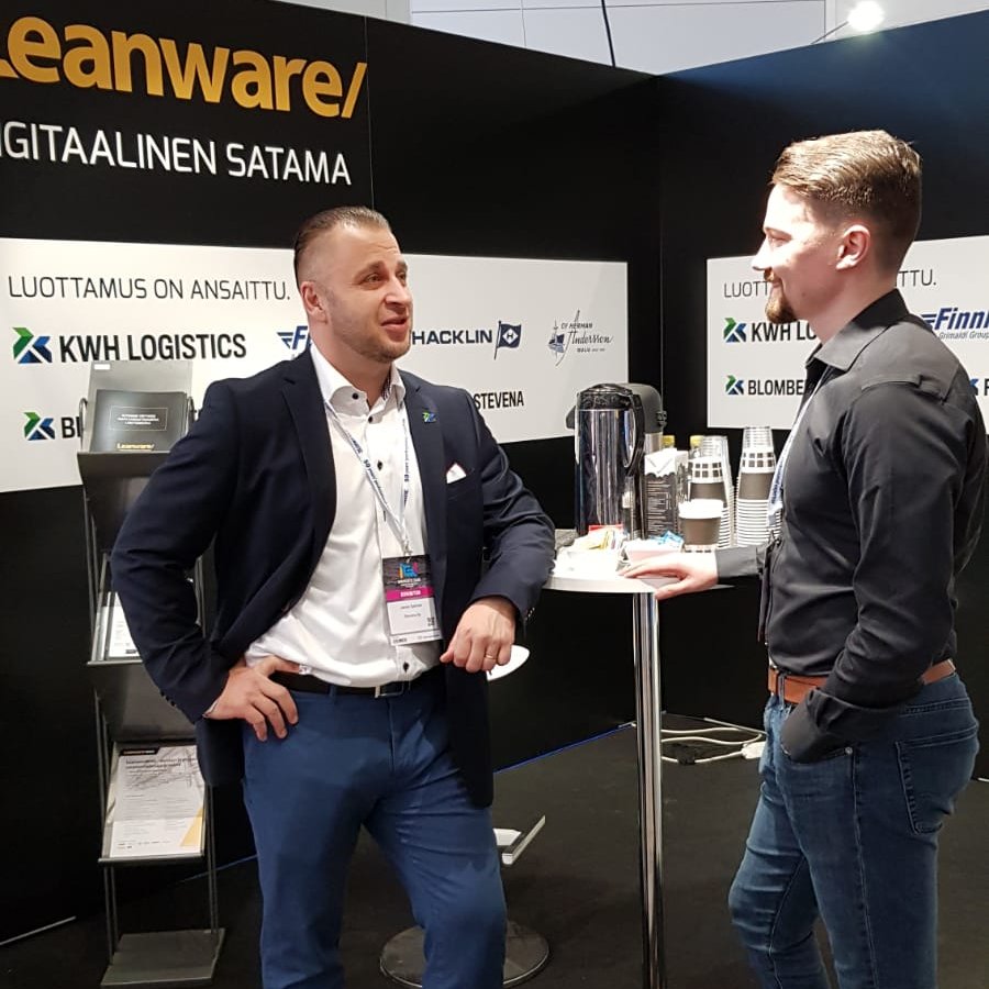 Päivän teema satamapäättäjien kanssa on ollut #tiedollajohtaminen. Dataa voidaan hyödyntää paljon nykyistä tehokkaammin päätöksenteon tukena. Aiheesta lisää myös huomenna #navigate osastollamme A26 <a href="/turunmessukesku/">Turun Messukeskus</a>, tervetuloa! #digitalisaatio #digitaalinensatama #LeanwareHARBOUR