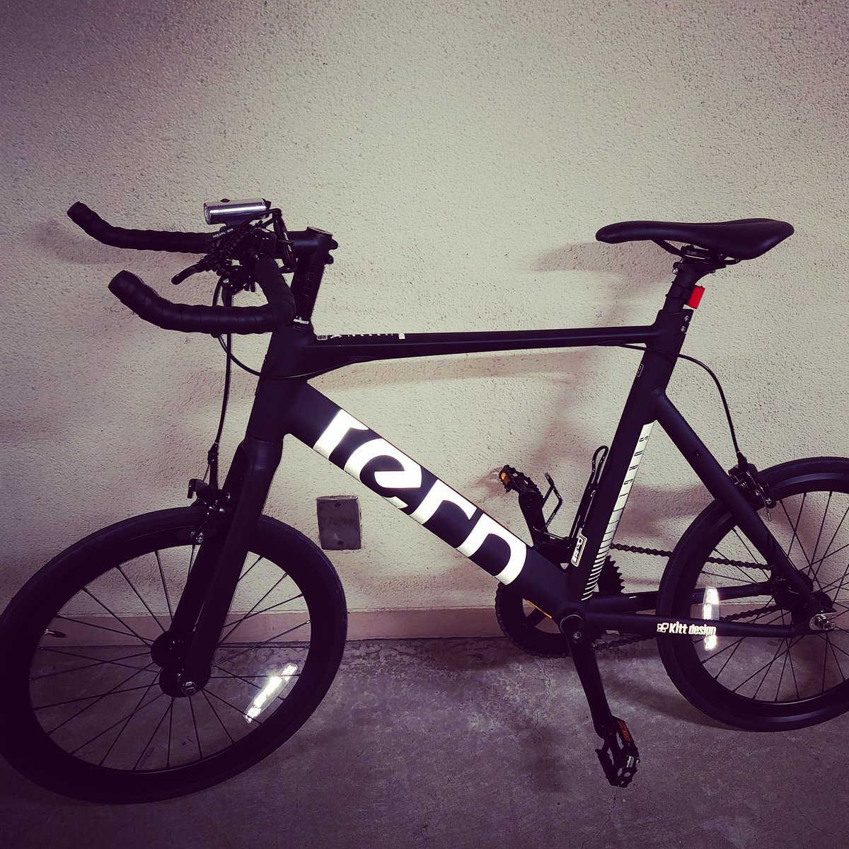 Kohsuke Matsui 松井 宏祐 On Twitter 太ったんで 痩せようと ジテツウ 自転車通勤のこと まずは形から かっこええ ジテツウ 自転車 自転車通勤 ダイエット 片道20km 形から入るタイプ