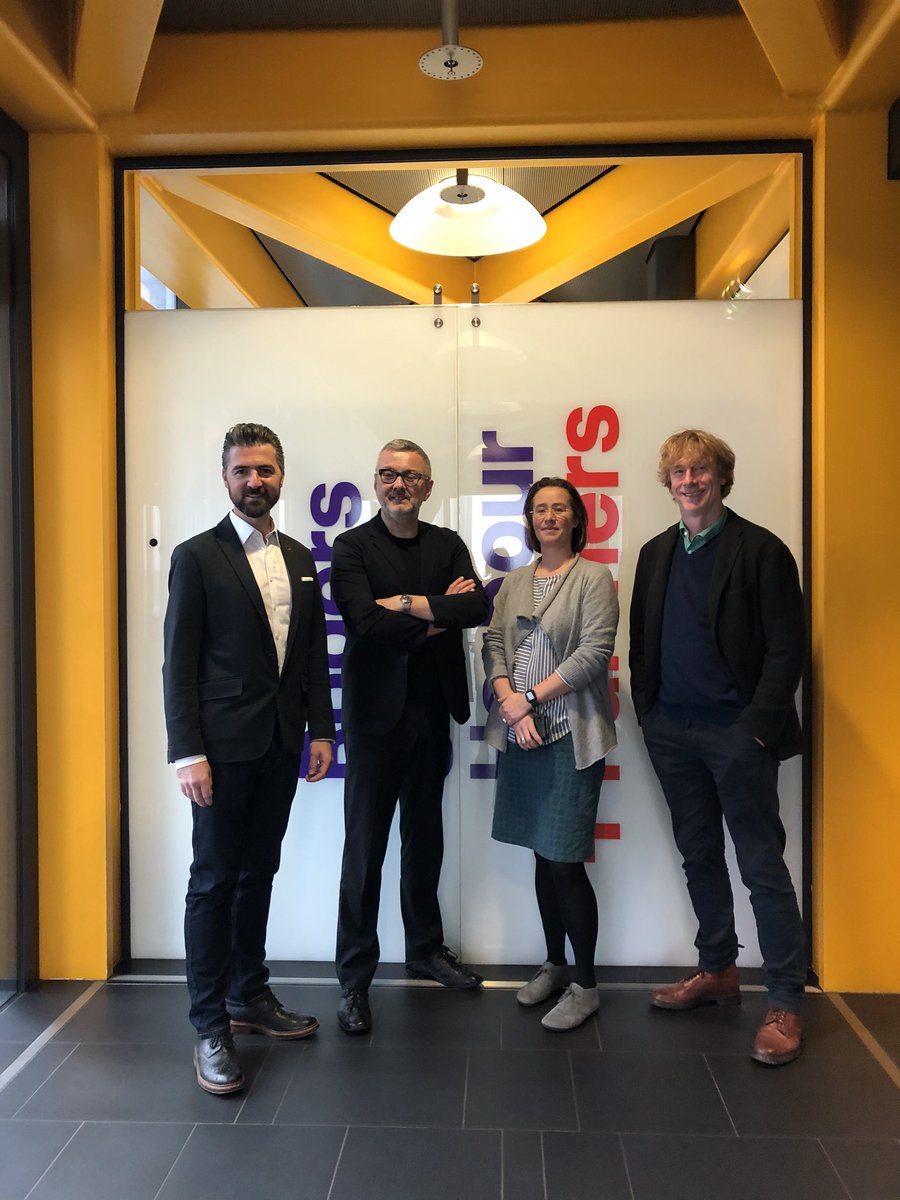 JohnMcelgunn's tweet photo. Great to have @AlanJones2008 President of the @RIBA in our office @RSHParchitects today @CheesegraterLdn with @tracy_meller #IvanHarbour and the whole practice.
#ArchitectsFirst
#TheHighRoad
#RSHP https://t.co/1sAIqpFbWi