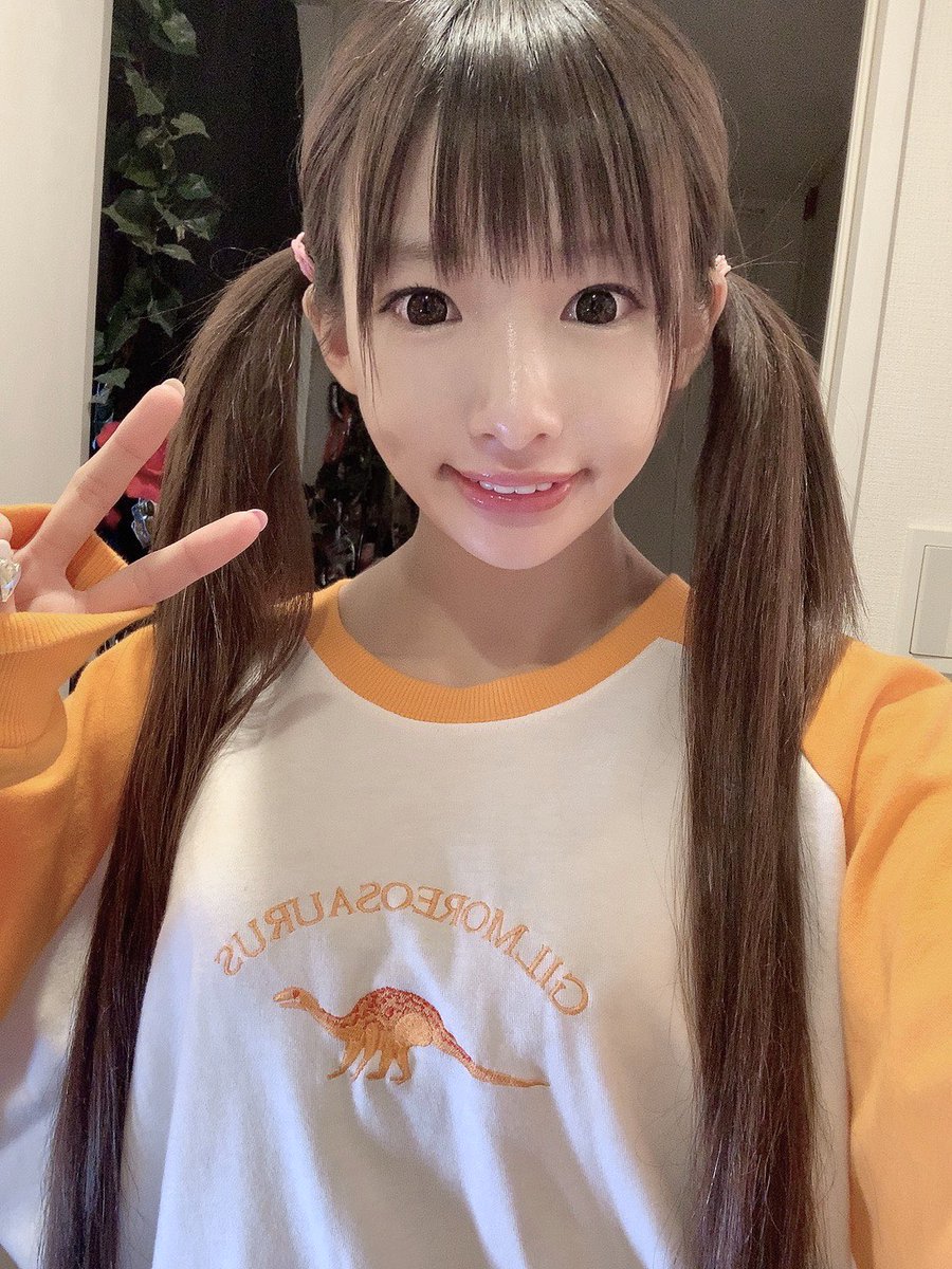 X 上的 ✟椎名ひかり✟ぴ様😈11.24降誕祭：「たまには自撮りをhttps://t.co/WPrshRlt6j  https://t.co/YMti3CU037」 / X