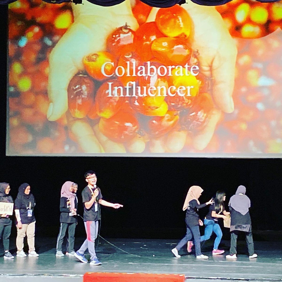 themicpa's tweet photo. Glad to be part of UMAC’s MASC event as Big Bang Night sponsor. Young CPA Committee Members - Liza Tan &amp; Shaun Wong are the judges of the creative presentations by the 16 teams. Well done, everyone! 👏🏻👏🏻👏🏻 #theMICPA #MASC2020 https://t.co/GZNo5E0H01