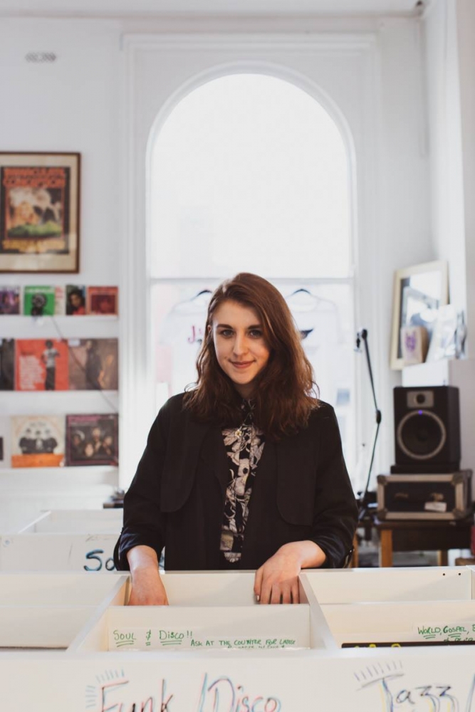 Come Play With Me tweet media