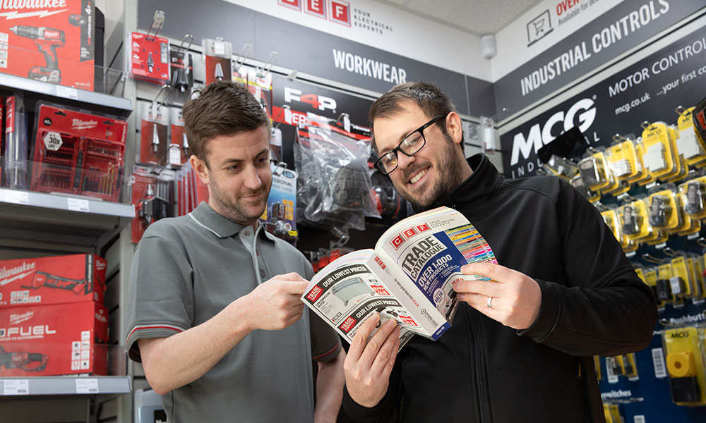 cefonline's tweet photo. New year – new CEF Trade Catalogue! Issue 03 is OUT NOW! Be sure to pick up your copy in any of our 391 stores or request your copy online now & find almost 30,000 essential electrical products inside at everyday value prices: https://t.co/QPtJZBrlIK #CEFTradeCat3 #electrician https://t.co/9w6PhOcauO
