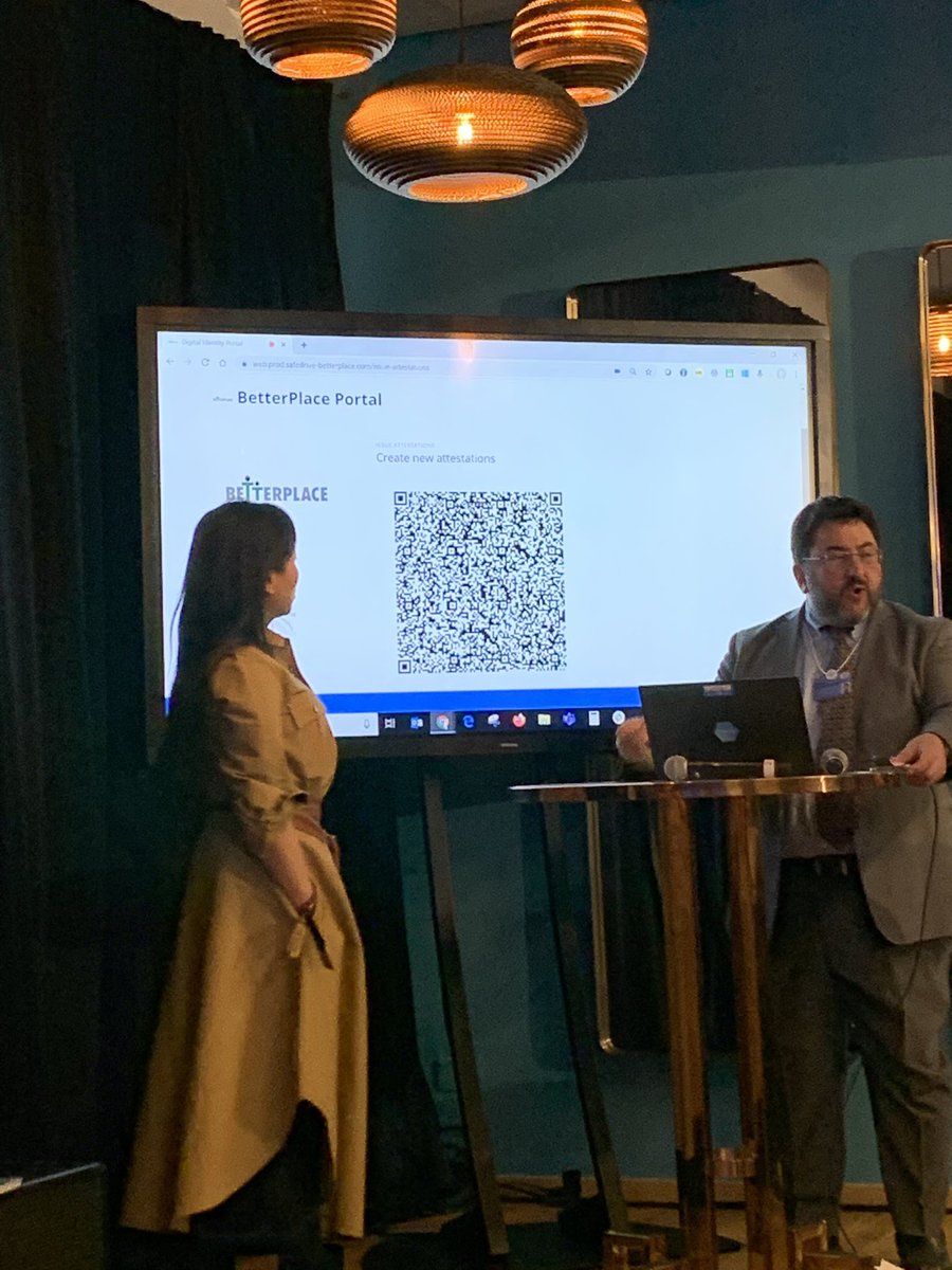 lfdecentralized's tweet photo. .@Accenture  “known traveler digital identity”  demo at @GBBCouncil #BlockchainCentral live demo using Hyperledger Indy, issuing verified IDs ! https://t.co/GY0dDiaJFO