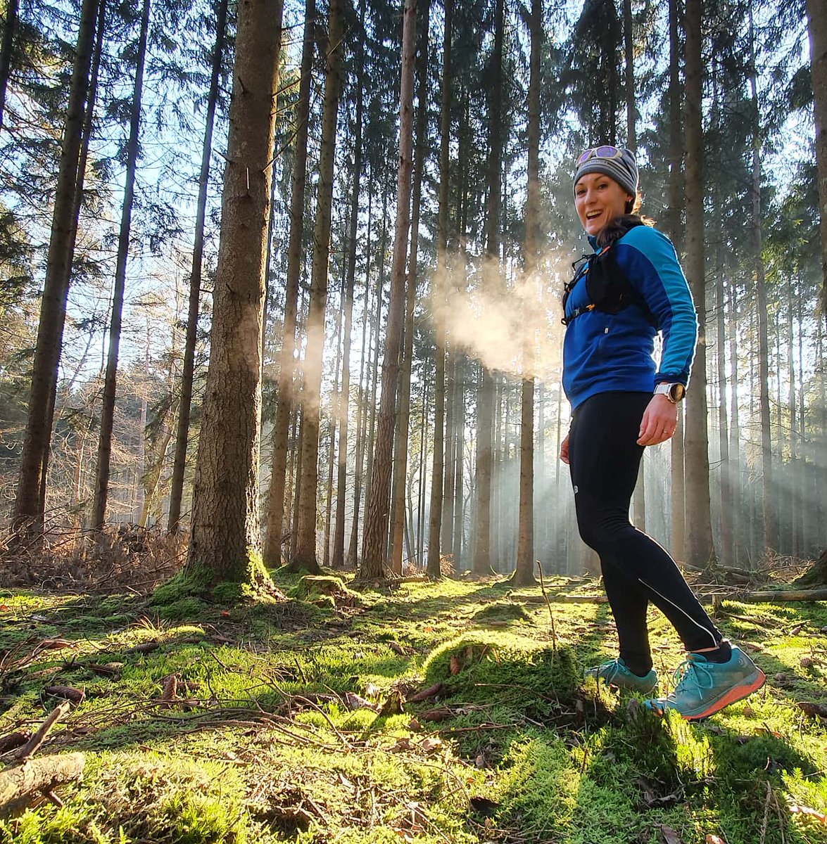 drtyrunner's tweet photo. About this morning.
20 degrees and 60 minutes full of forest magic.

#ultraamazing #ultratraining #runningingermany #outsideismybestside
@topoathletic @Orangemud https://t.co/58iacVVl4S