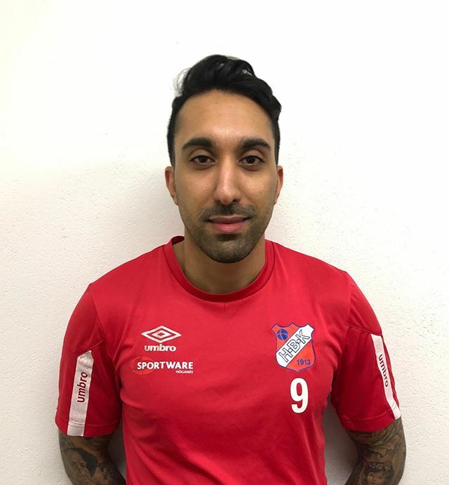 hoganas_bk's tweet photo. 💥NYFÖRVÄRV💥JASSER AL SAADI💥

Moderklubb: Råå IF

Även tidigare spelat i Helsingborgs IF, Boldklubben Sollerod-Vedbaek , Helsingborgs IF Akademi, Eskilsminne och Croatia IF.

Kommentar från huvudtränare Stefan Ramsten: En löpstark pådrivare med bra pa… https://t.co/CoK4cgEzNl https://t.co/cXzkpuJE0i