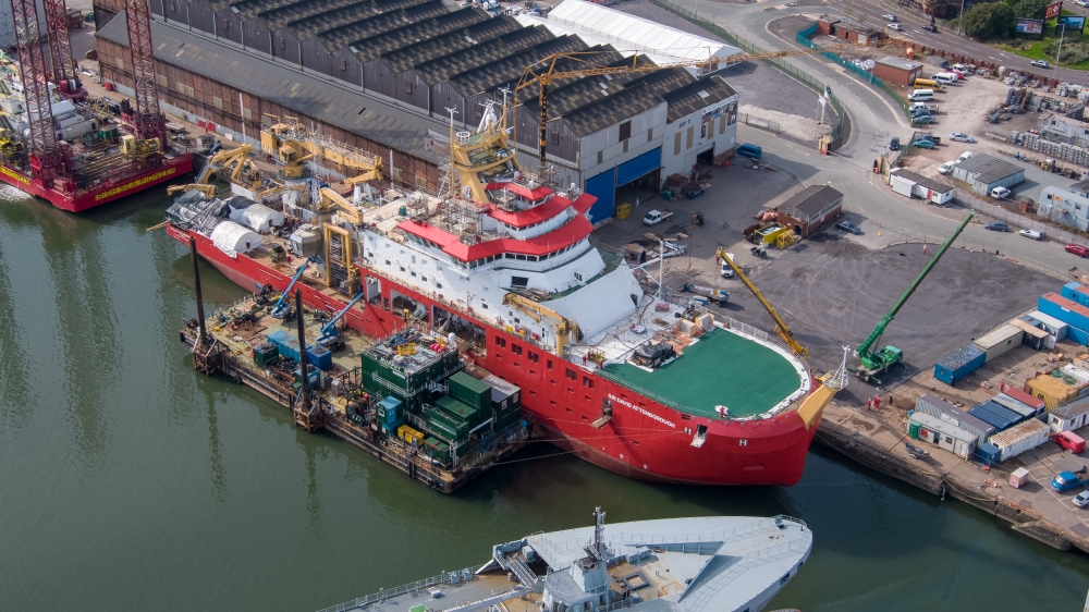 CammellLaird's tweet image. The #RRSSirDavidAttenborough has achieved an important milestone at Cammell Laird – fully operating on her own power for the first time. #EngineeringIsGREAT #ScienceIsGREAT 

Read more: clbh.co.uk/project-news/r…