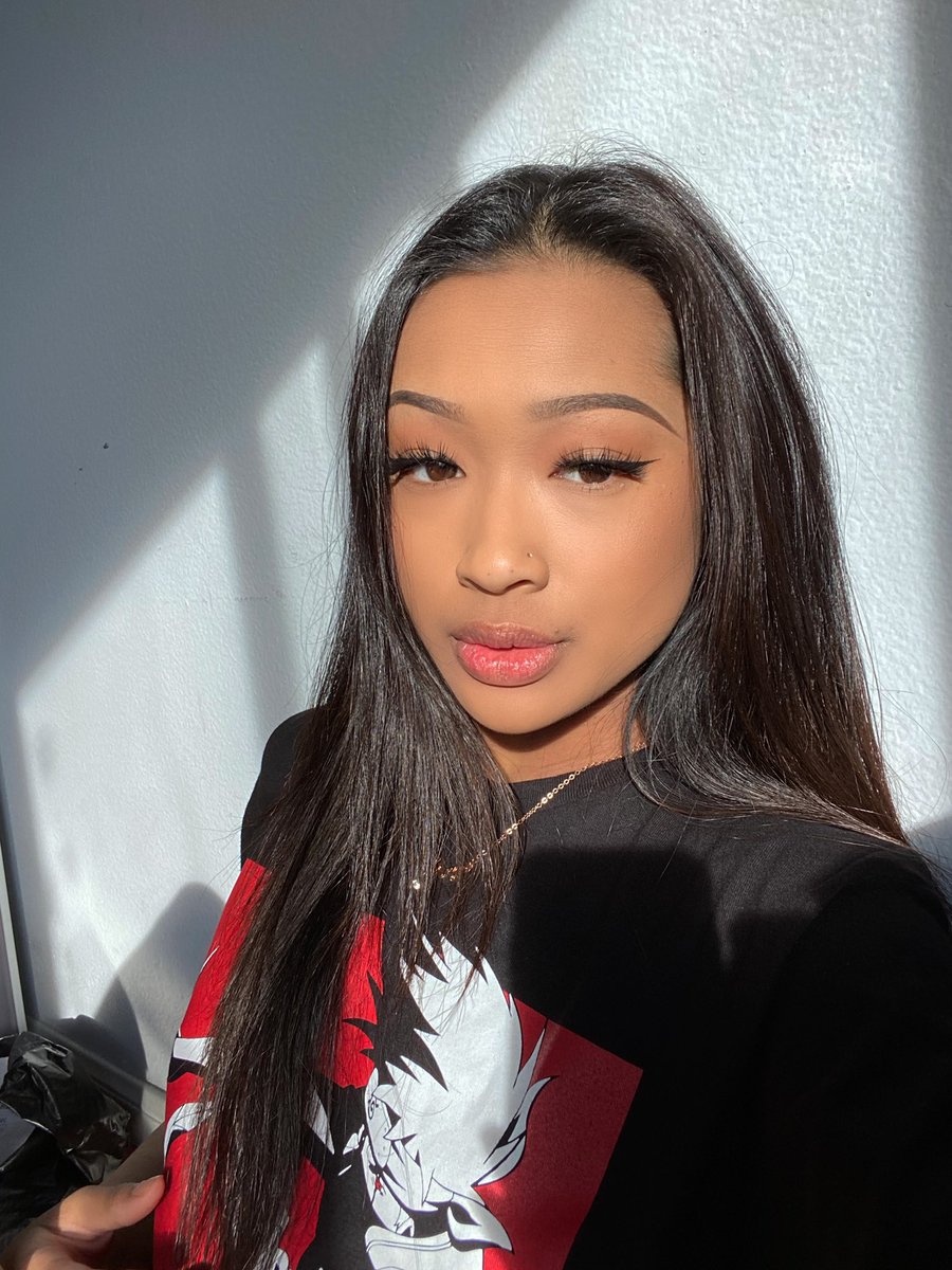 ShortyyViet's tweet photo. nickname cherry bc i’m always on top ❤️ https://t.co/fYVItBCJRq
