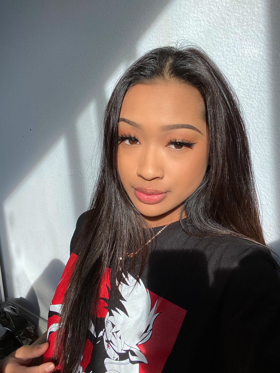 ShortyyViet's tweet photo. nickname cherry bc i’m always on top ❤️ https://t.co/fYVItBCJRq