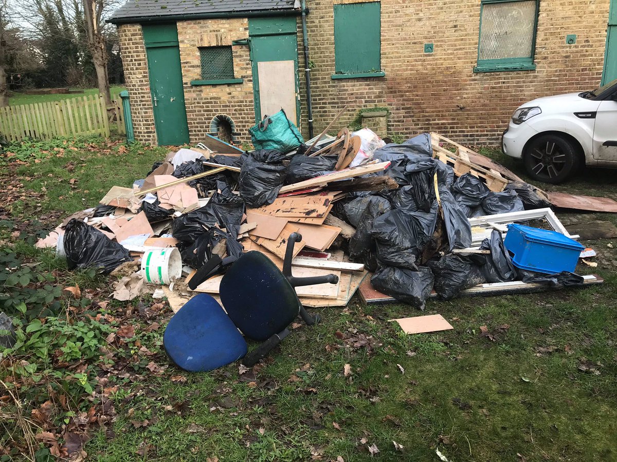 4thHounslow's tweet photo. @LBofHounslow @HounslowHways #flytipping @4thHounslow reported 2nd time, as Site is SHARED with Lampton Children’s Centre. Reported to Police, and have several letters with addresses as #evidence. #heartbroken https://t.co/cKnqAsjllS