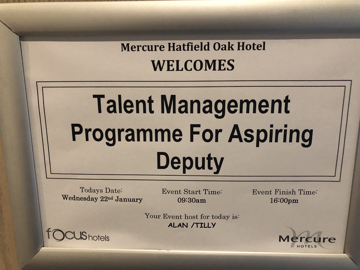 Laura Davidson-Dean tweet media