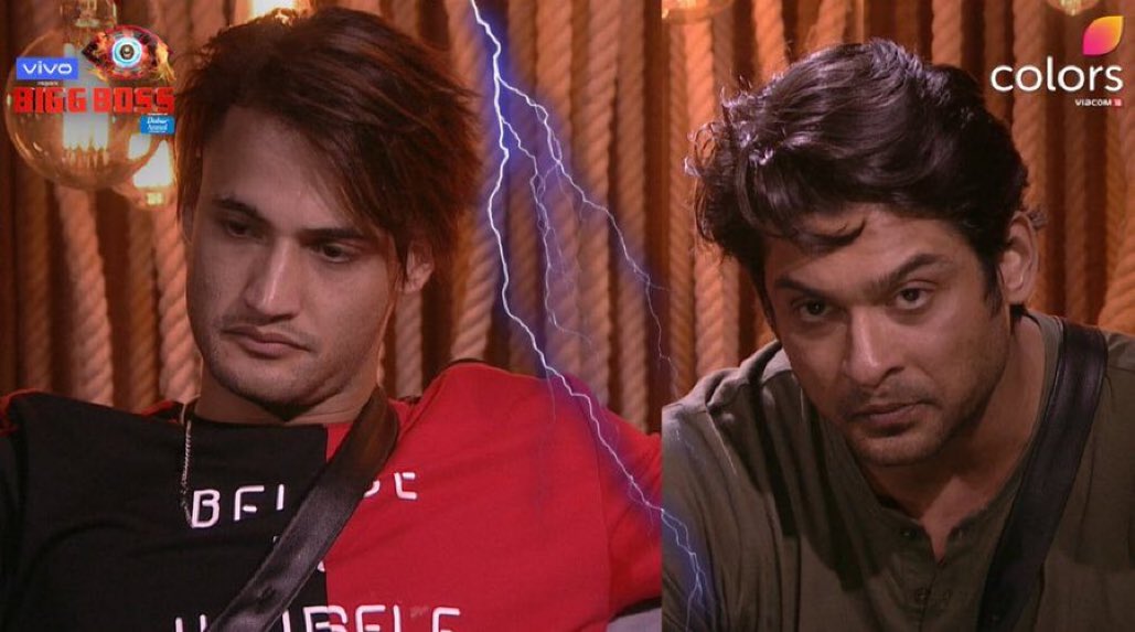HotstarReality's tweet photo. #AsimRiaz aur #SidharthShukla ke iss jhagade mein kaun sahi tha? 

RT for ASIM, LIKE for Sidharth 
#bb13 #BiggBoss13 #salmankhan https://t.co/4TCxVXwCu8