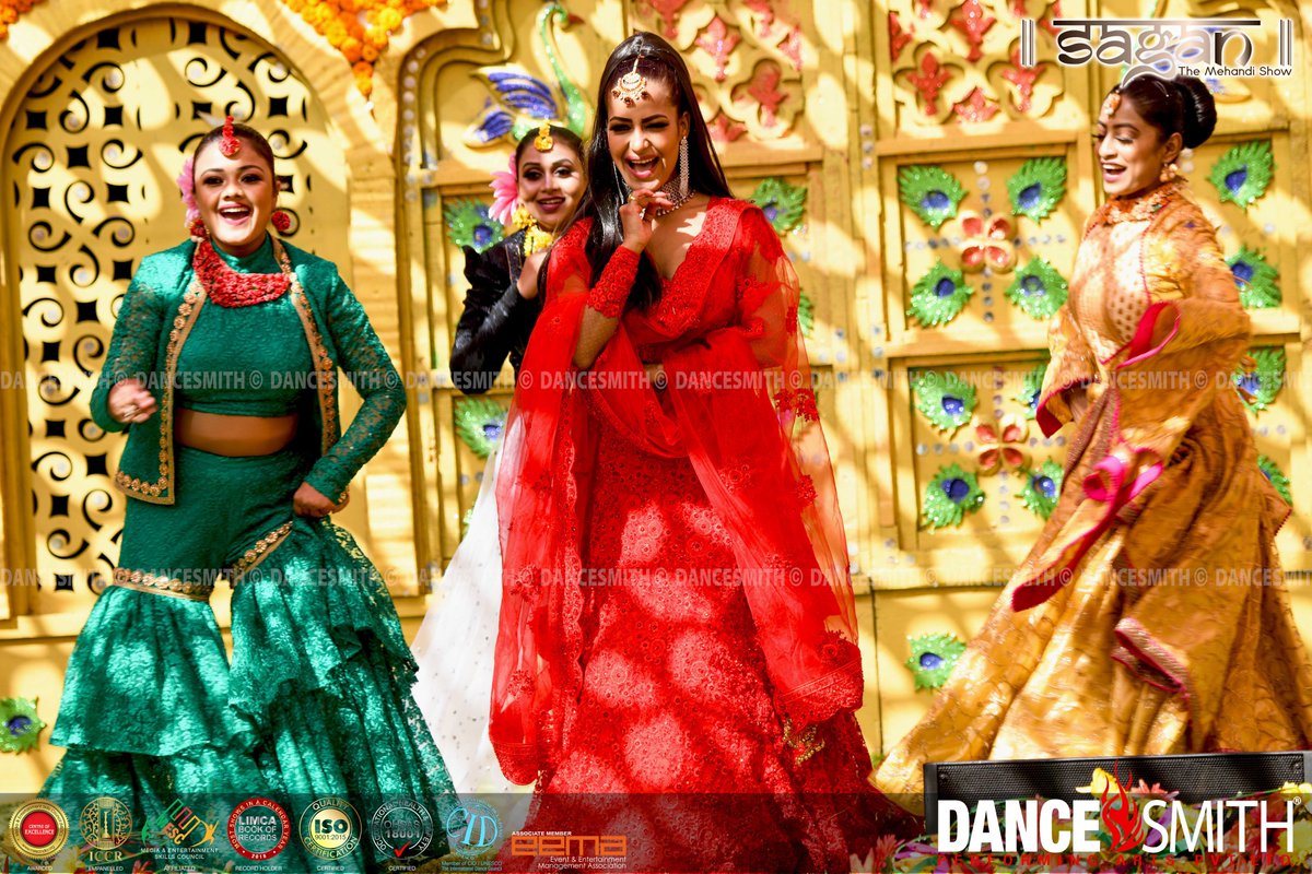 DanceSmithIndia's tweet photo. Wanna make your Wedding Sagan magical and memorable?
Hire Dancesmith India the specialists to make your Occasion in style. 
#DanceSmithIndia #bride #bridetobe #indianbride #wedding #indianwedding #weddingday #weddingritual #weddingceremony #weddingtraditions https://t.co/nb8bziaUxu