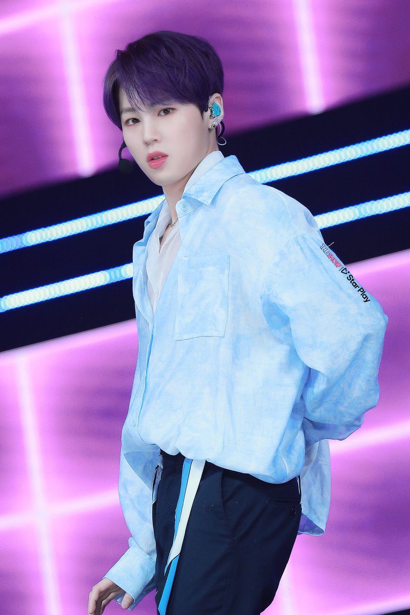 mystarplay's tweet photo. [#COLORFUL_CONTENTS]_feat.재질(dress material)

👕시스루(see through)👕

하: #하성운 
성: 잘생겼어, 귀여워, 아름다워, 예뻐, 멋있어, 잘났어
운: 숨만 쉬어도 팬서비스😭❤️

@gooreumseng #HASUNGWOON #하늘 #스타플레이 #더쇼 #SBSMTV #THESHOW #starplay #gleammedia https://t.co/u3OaOFXnLj