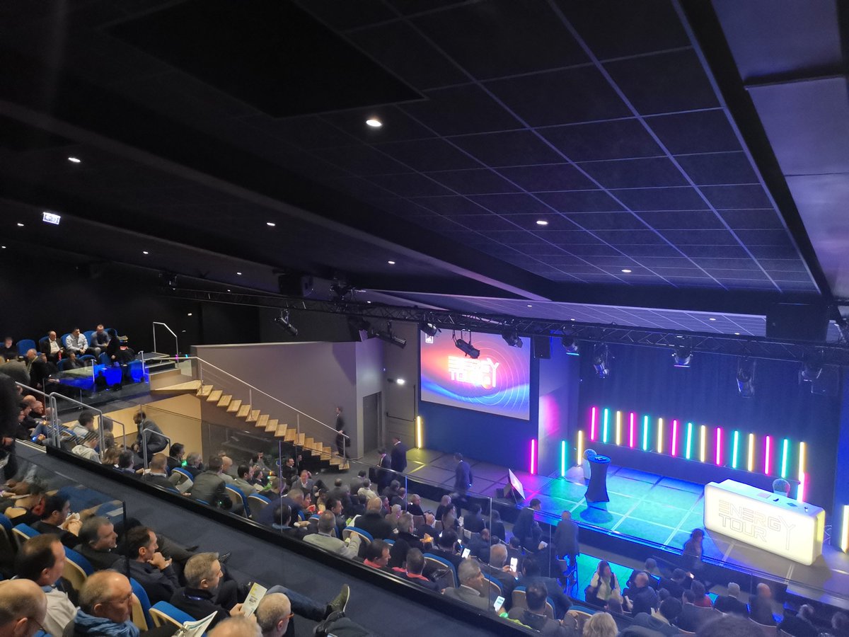 Une mobilisation record des Agents Généraux AXA de la région sud ouest à Toulouse pour la dernière Convention #Energytour. Une belle énergie pour lancer l'année commerciale 2020 avec un <a href="/BertrandDauba/">Dauba</a> au top !!! <a href="/guiborie/">Guillaume Borie</a> <a href="/MarieeOlivier/">Olivier Mariée</a> @EWehry <a href="/christelleAxa/">Christelle Leroy</a>