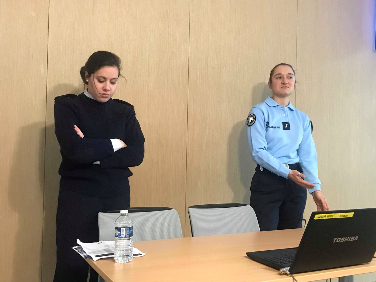 IESD_Lyon3's tweet photo. 3/3 

Retour photo sur nos activités et conférences, avec du  #wargame, de la communication d'influence, des témoignes des @M2SIDLYON et une conférence de Lionel Lacour sur le #cinéma et la  #guerre pour conclure cette longue et passionnante journée ! https://t.co/ZEcEKJdPM6