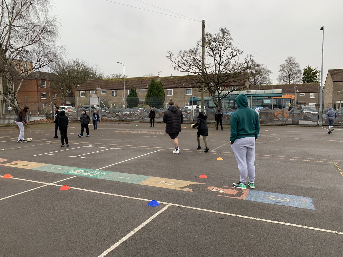 laurenholloway9's tweet photo. Great to see rugby leaders/Young Ambassadors Kloe & Morgan coaching today at @MSPSCardiff! The kids are really enjoying the sessions and great to the students developing their coaching skills!
Keep up the good work #leadership #FEYAs
👌 https://t.co/oZySt5olJo
