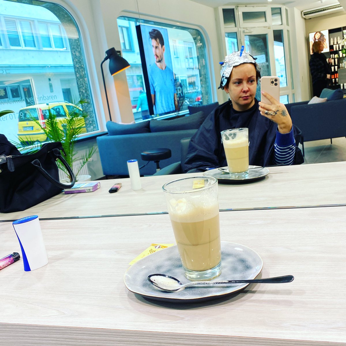 bodyabeauty's tweet photo. Bin beim Friseur 😝
#haare #friseur #beauty https://t.co/MpXYqykL2C