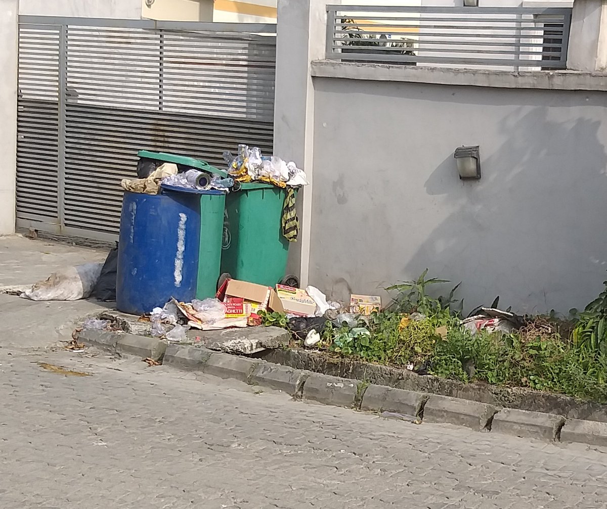 recycleadvocate's tweet photo. Hello People, let's talk about waste sorting!  

Please RT 🙏
 
Look at this picture... Unsorted household waste, it never looks pretty. 

Recycling begins with sorting your waste as you generate them. We need to have a culture of sorting our waste from source. #recycling https://t.co/maTX31QgZC