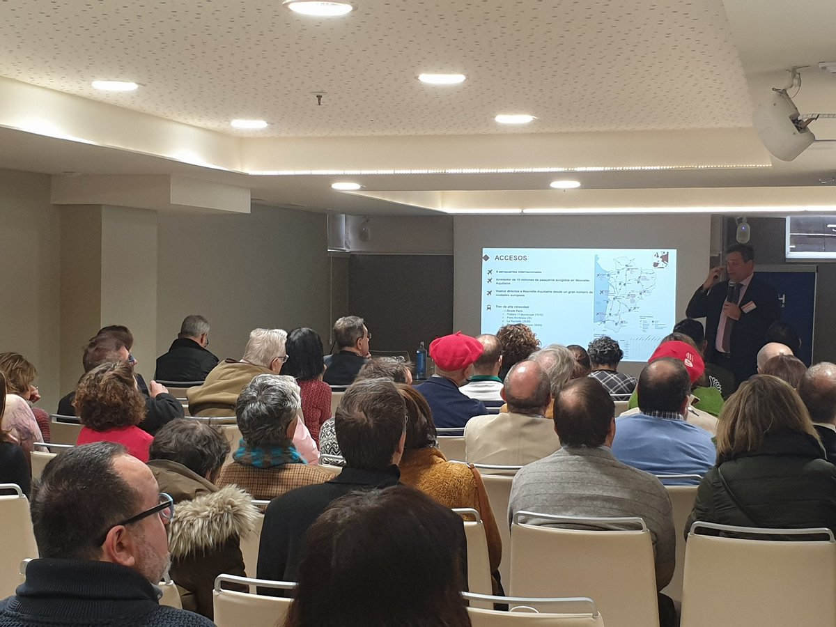visitlimousin_'s tweet photo. Rencontre avec la presse, les tours opérateurs et agences espagnols lors de l'Off @fitur_madrid 🇪🇦 avec @NA_Tourisme #tourisme87 https://t.co/4QDofpWPde