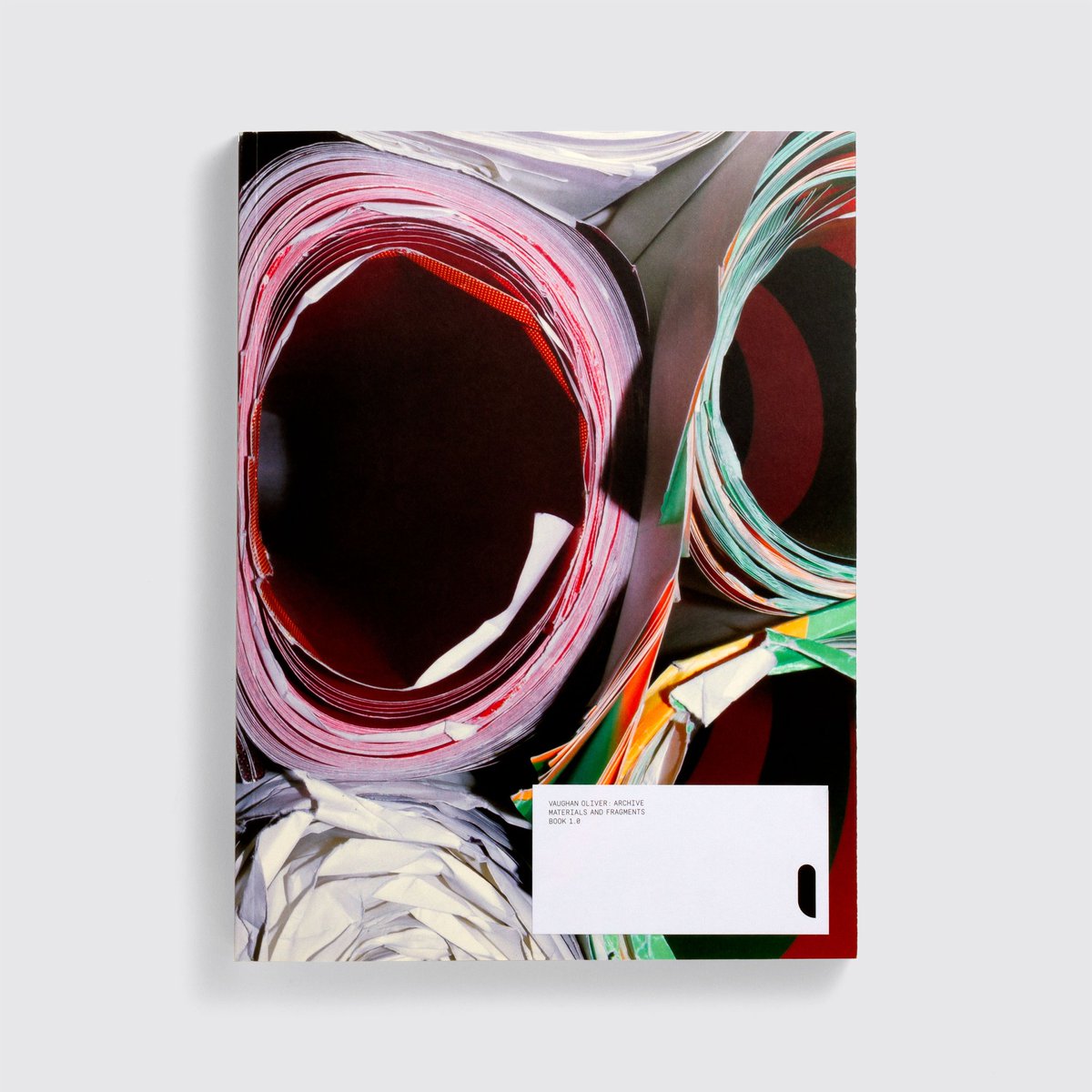 uniteditions's tweet photo. We're reprinting a limited number of copies of Vaughan Oliver: Archive. The new edition will be published as a single volume (the main archive book from the original two-volume set) & you can pre-order it now (shipping Feb). See https://t.co/r6ZhOi5Ril https://t.co/DhhHlUbjuX