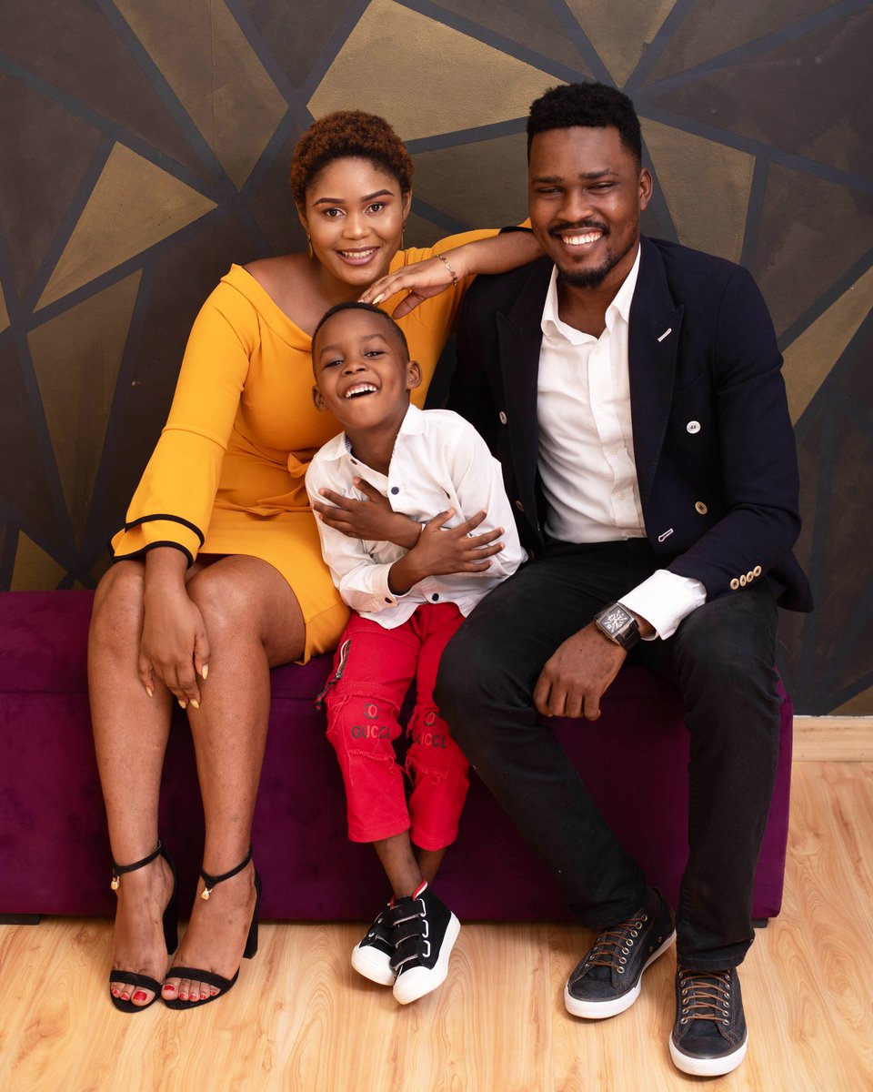 ulrichfopa's tweet photo. Ma plus grande fierté...🙏
My familly. Whatelse ?

#Thank_you_Jesus https://t.co/Bz6Buy7Flv