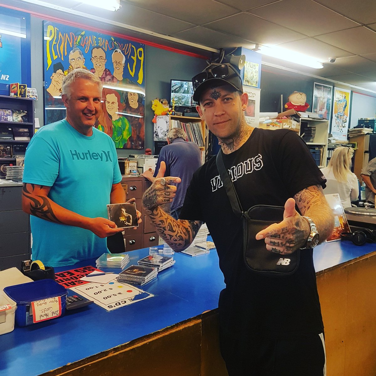 Huntercharlesa2's tweet photo. Shout outs Pennylane Records 

Head on down to chch stores 430 columbo st and east gate mall.

Take a listen or purchase a copy of my debut album the awakening "from dark to light"

#kingcasstm #pennylanerecords #hiphop #music #debut #album #theawakening https://t.co/nR7QtgfSuk