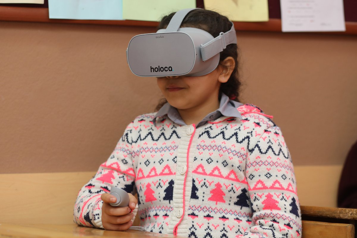 holocanet's tweet photo. Sanal Gerçeklik ortamında Güneş Sistemini ve Uzayı deneyimleyen öğrencilerimiz 😉
#VR #SanalGerceklik #holoca https://t.co/8mjEnCA3Pe