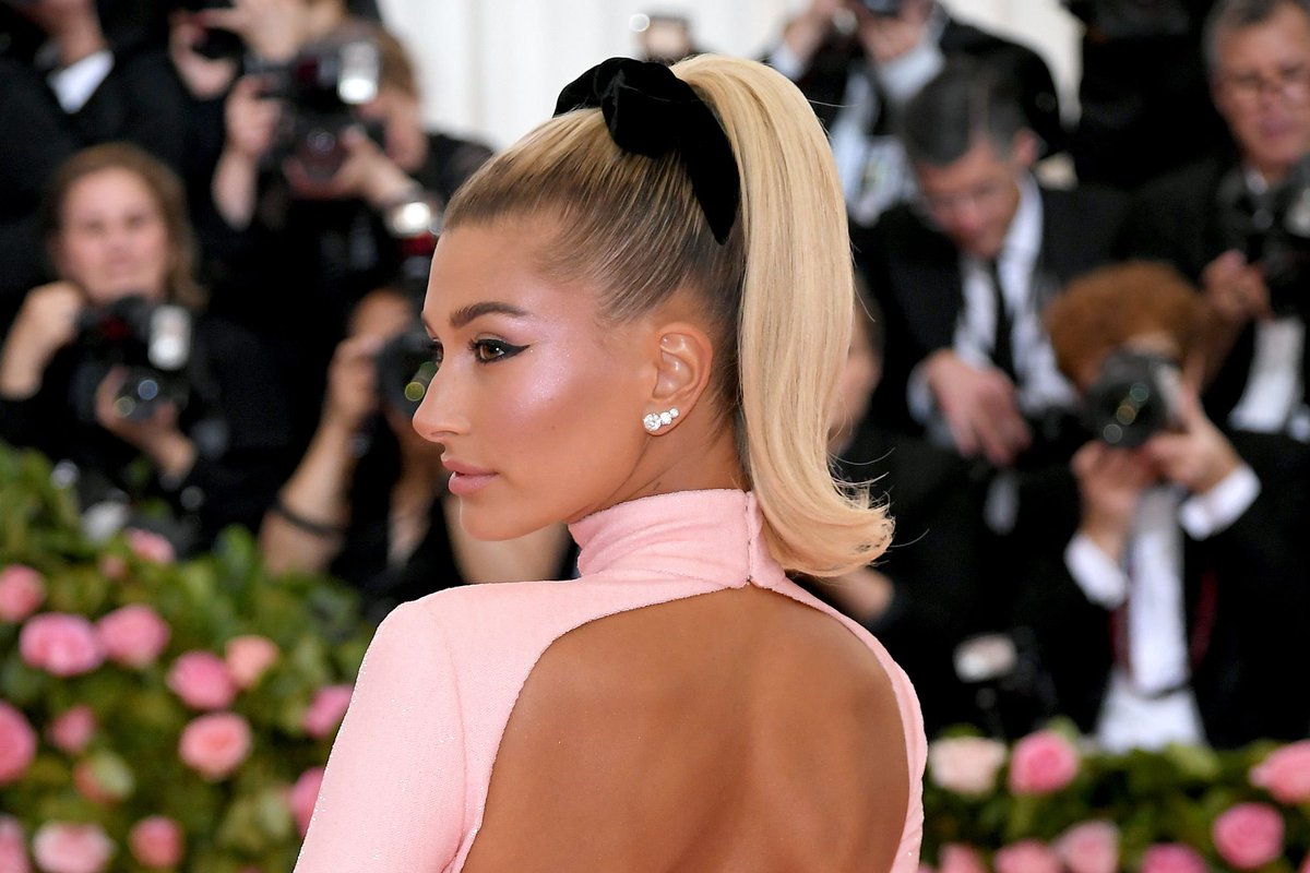 FreestyleCuts's tweet photo. Who remembers @haileybieber's Seamless Ash Blonde ponytail look at the Met Gala last year?✨

Get this look today, in the comfort of your own home at the click of a button >> https://t.co/ImnAx52FSM

#WednesdayMotivation #hair #hairstyle #beautybloggers https://t.co/JrGNY61tq8