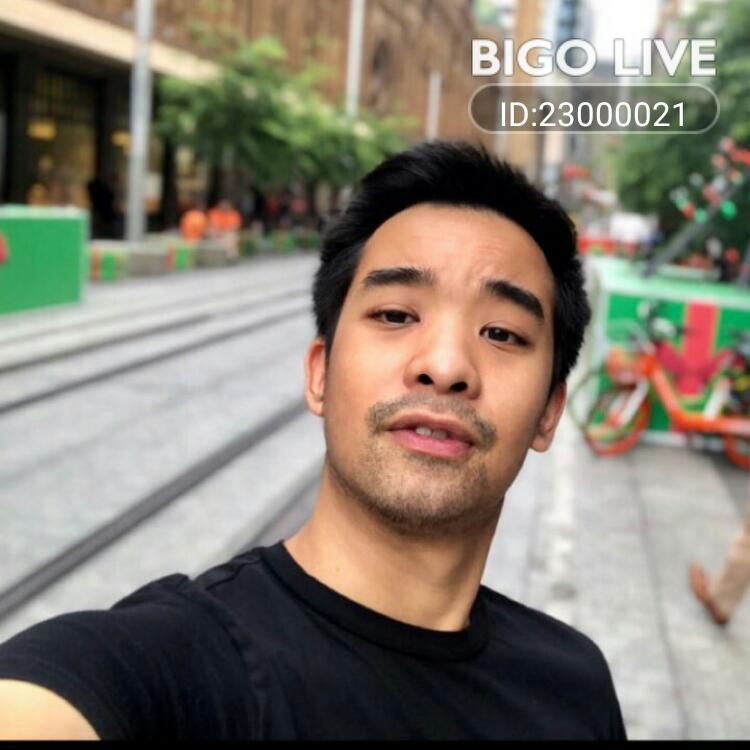 YSuppong's tweet photo. รีบมาดูไลฟ์ของAeisuใน#BIGOLIVE  
https://t.co/cRd8GkE5eS https://t.co/ga6grnP4bI