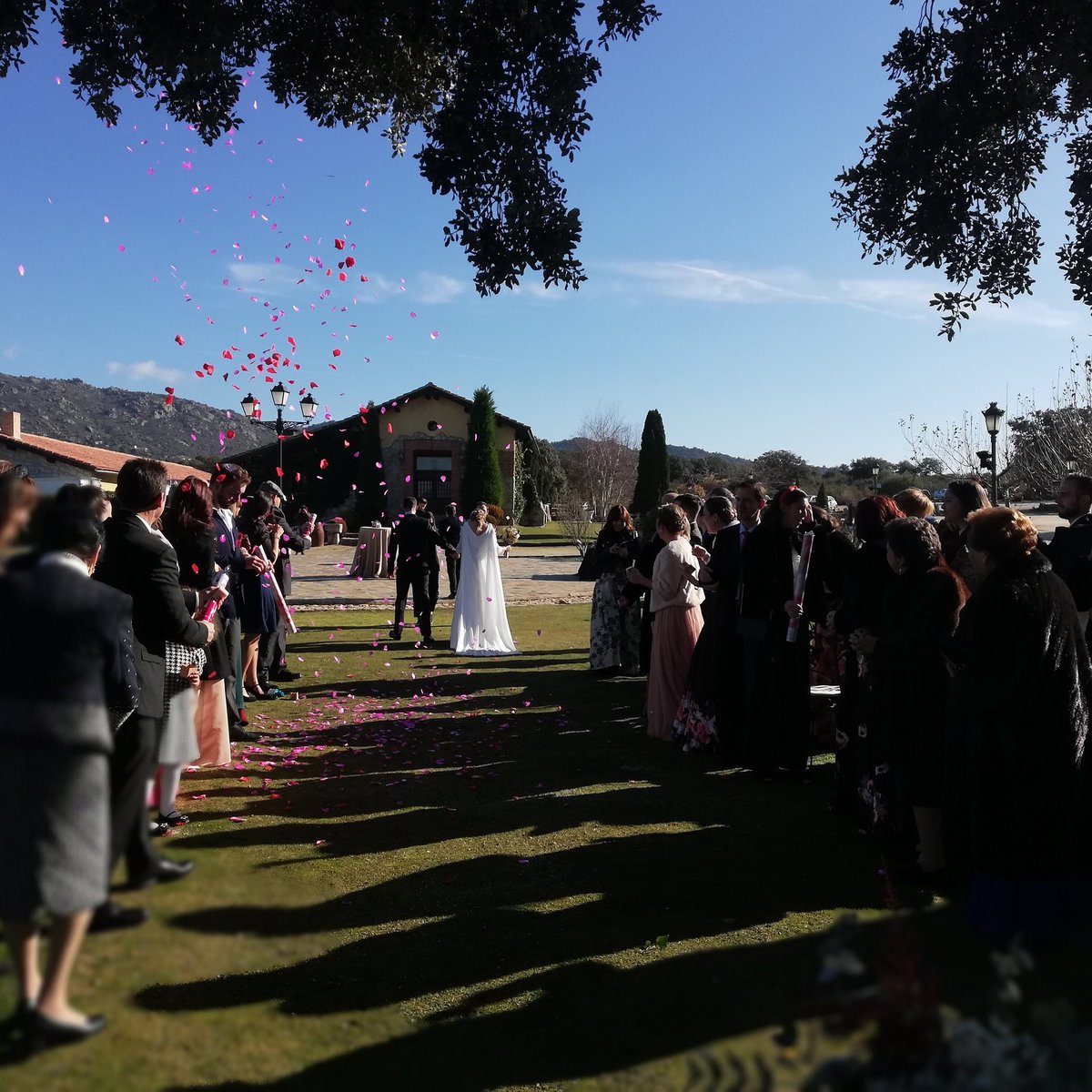 Estamos muy felices de comunicar que a partir de la próxima semana empezamos a organizar todas nuestras bodas del 2020!! Estamos deseando de poner todo nuestro cariño y experiencia en el que será uno de los días más importantes en la vida de nuestros nuevos novios! #bodas2020