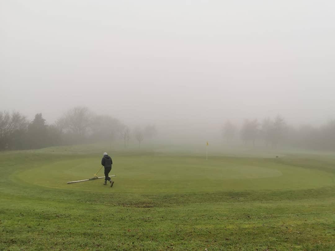 greenkeeperscgc's tweet photo. A foggy start here this morning. 

#foggy #greenkeeping #brushing #greens https://t.co/l9D0qZbsdX