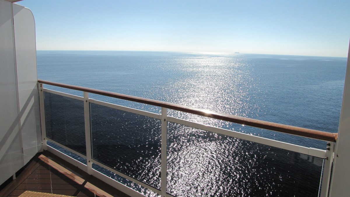 La_Valigia_diC's tweet photo. #newpostonBlog
Pronti per salpare su una nave da crociera? 🚢⚓️
A volte, anche i viaggiatori più incalliti si concedono un momento di relax, coccolati e viziati! 🥰
Nel post di oggi, vi lascio alcuni consigli utili per partire preparati!😉
https://t.co/FHJYNl31Ss
#ad #cruiselife https://t.co/kcDtOr2Gnu