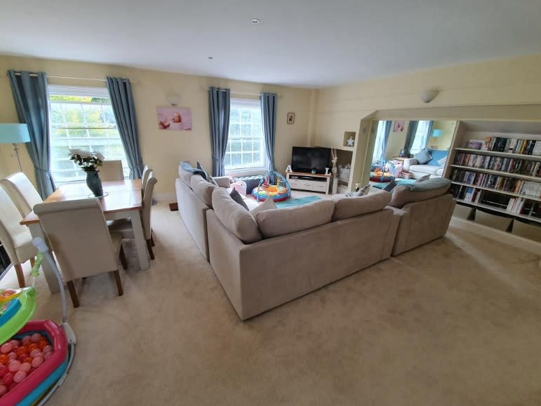 mustbesold's tweet image. Recent Instruction.
2 bedroom apartment flat for sale - Offers in Region of £195,000
Bridge Hill House, Bridge,Canterbury, CT4 5AY
rightmove.co.uk/property-for-s…