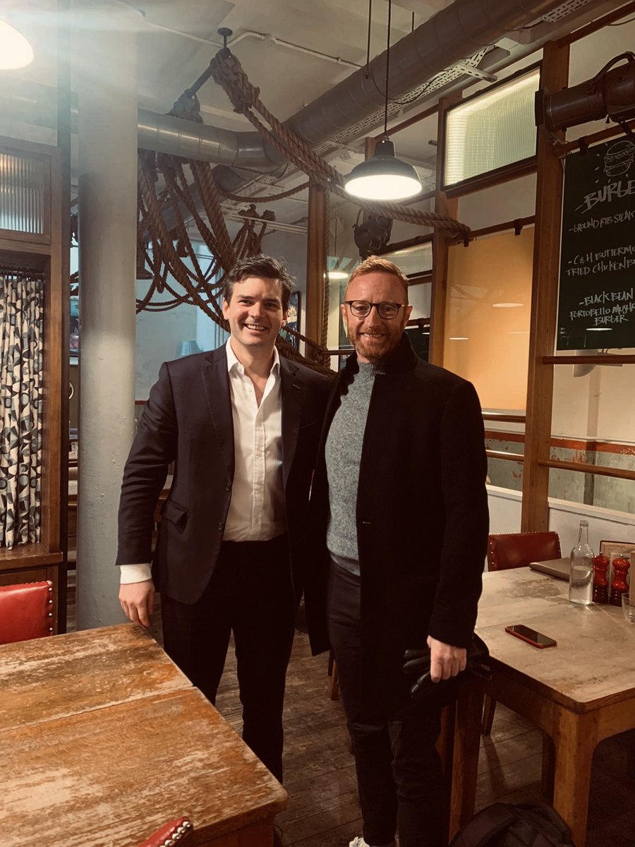 An ex @TeddiesOxford catch up with <a href="/WillGFMyers/">Will Myers</a> and <a href="/benjaminryan/">Ben Ryan</a>! Great to hear about Ben’s new projects including <a href="/RugbyXOfficial/">RugbyX</a> - some exciting times ahead! #teddies #rugby #sevens #rugbyX #sport