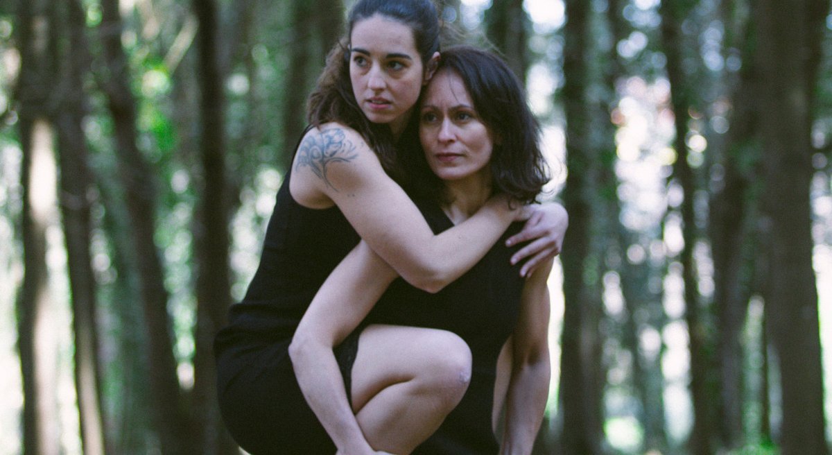 TeatroRosalia's tweet photo. Estrea de #MÉDULA no @TeatroRosalia o 21 de febreiro ás 20.30 h.
Da compañía #Exire
@ArtestudioXC en coprodución co CCG
Con Alba Fernández e Ana Beatriz Pérez
¡¡¡PROXIMAMENTE Á VENDA!!!
🧐Estade atentos! https://t.co/yosrIGNhc0