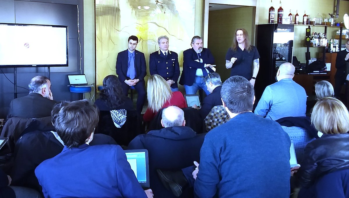 ginugiola's tweet photo. #SecurityBarcamp @TrendMicroItaly
✅ #NuovoCittadinoDigitale panel con:
@rik_ferguson VPresident #SecurityResearch #TrendMicro
Salvatore #LaBarbera Dirigente #PolPosta #Lombardia
Gastone #Nencini CountryManager #TM🇮🇹
Marco #Taisch docente @polimi
Gabriele #Faggioli Avvocato https://t.co/OC7F4TLvot