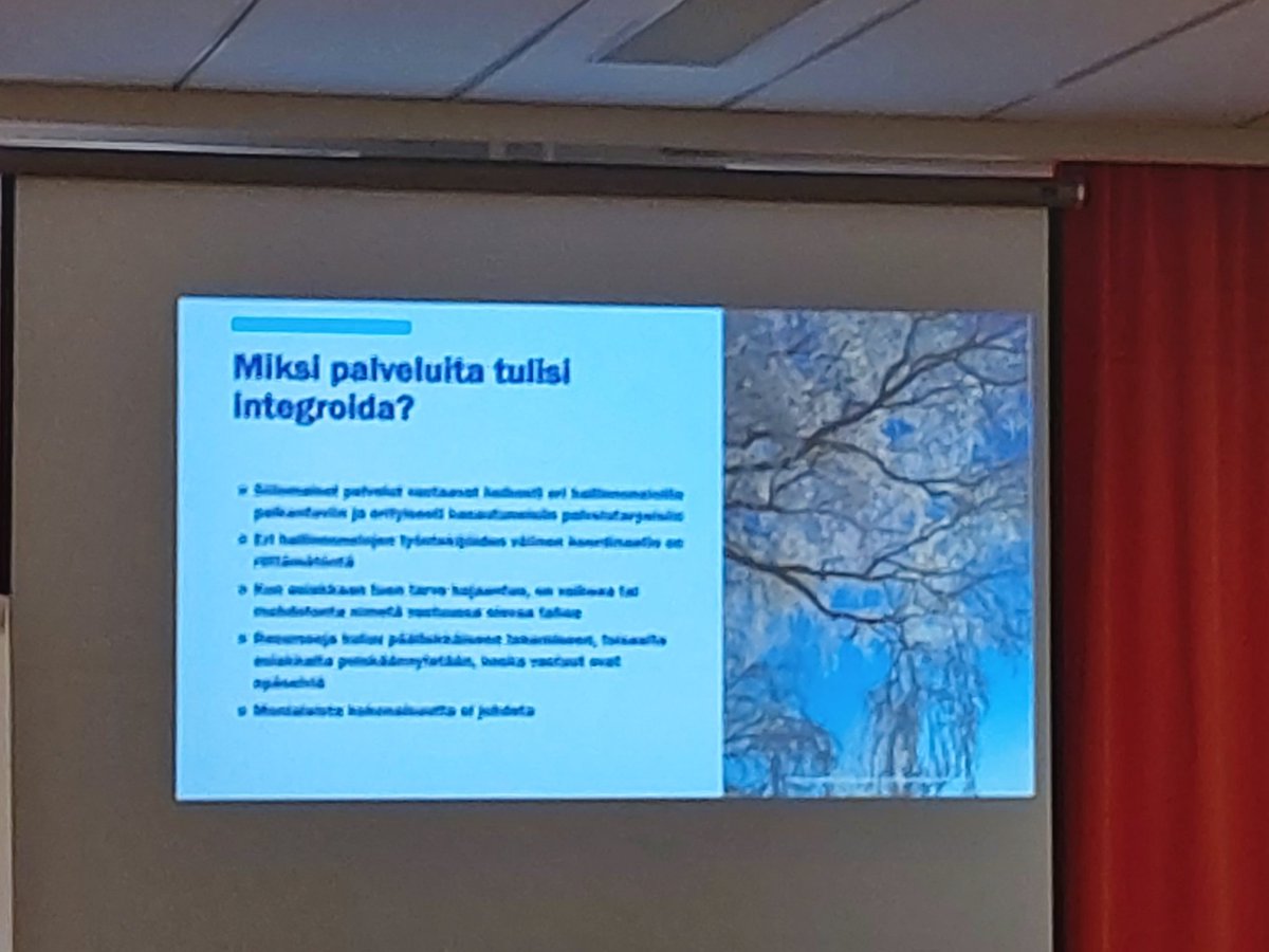 JJoutsiluoma's tweet photo. Palveluintegraatio, miten siinä onnistutaan? Se on johtamisen kysymys toteaa @AnneMaatta Yhteensovittava johtaminen, sitä tarvitaan kun meillä on yhteisasiakkaita tai kompleksisia ongelmia/ ilmiöitä. Se selkeyttää, yhdistää osaamisen ja resurssit #Siniboss @sininauhaliitto https://t.co/AyHd6djomX