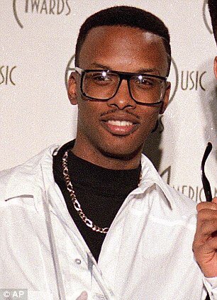 January 22, 1965 Happy Birthday to DJ Jazzy Jeff who turns 55 today. 