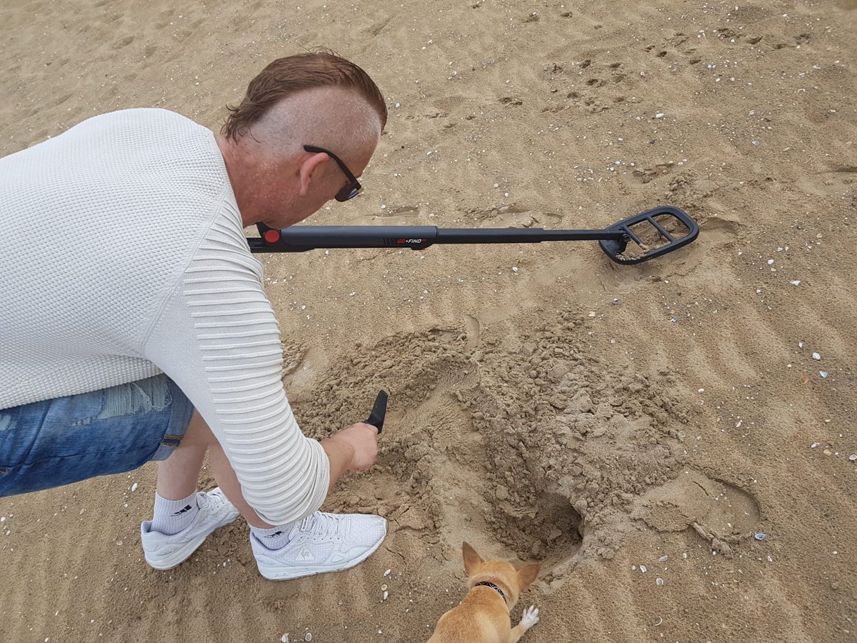 RetiredMobster's tweet photo. "Looking for coins" 🤣🤣🤣
Im dead joh 🤣🤣🤣 #KilledMe
#mining #coins #beebbeeb
@cctip_io airdrop 150000 vya 100 https://t.co/KpvWC040KQ