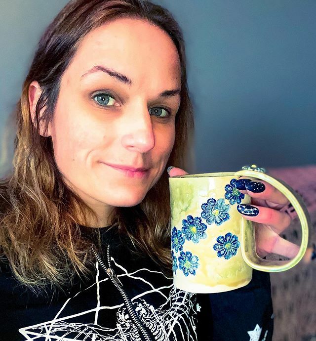 chd_designs's tweet photo. Was taking pictures of the cups and ended up making myself a tea in one of them 🙈 now available in Etsy ❤️ link in bio https://t.co/gMhp0RVT0A https://t.co/WYOb4W10tJ