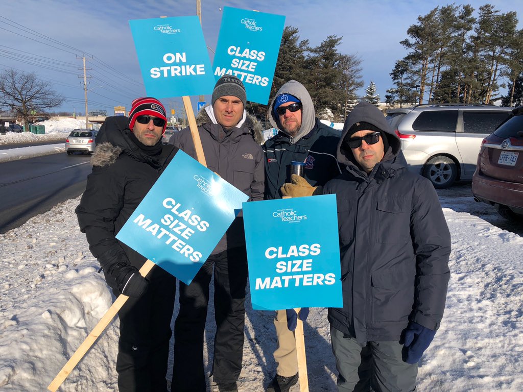 ymoise's tweet photo. In #solidarity. #OECTA #cutshurtkids @HaeringMr @ManthaHistory @paulnehme33 @CBartlettOCSB @MmeDLacroix @NMarin_STP @MRSteps_STP @LaFrats @LegaultChad @ms_goslin https://t.co/bYqKPCtdZl